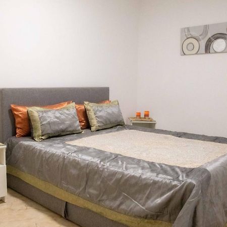 Apartamento Del Pla Alicante Bagian luar foto