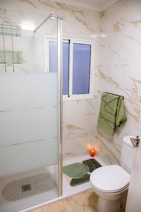 Apartamento Del Pla Alicante Bagian luar foto